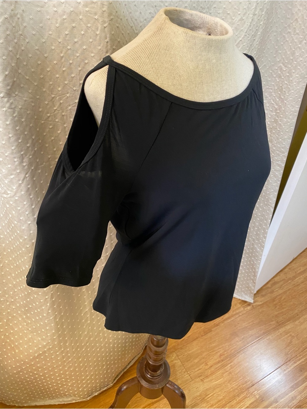 Trina Turk Black Cold Shoulder Cutout Draped Top Size L